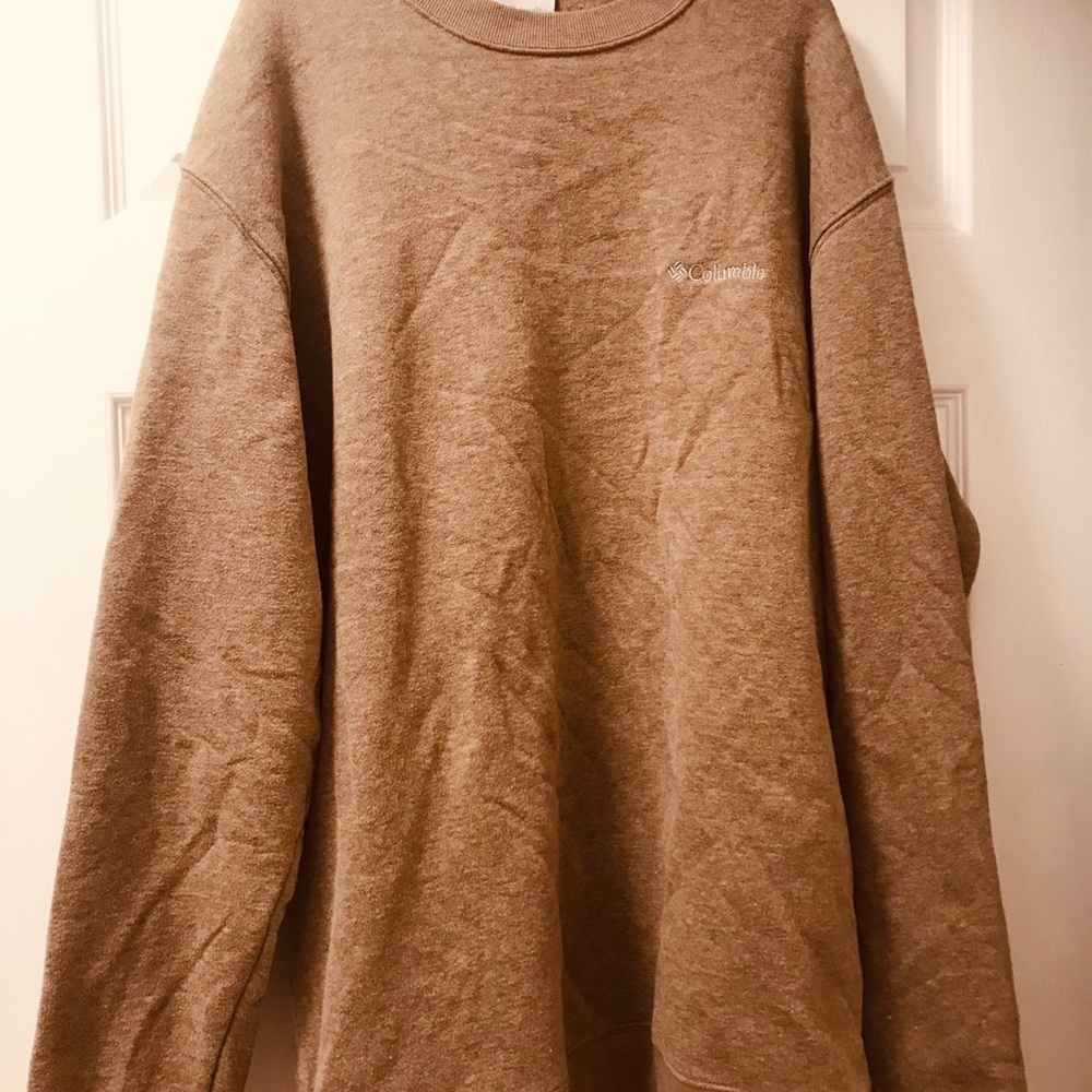 Columbia sweatshirt